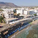 Zorbas מלון 2*
