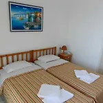 Zorbas Hotel 2*