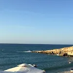 מלון Zorbas הרסוניסוס