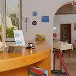 מלון Zorbas