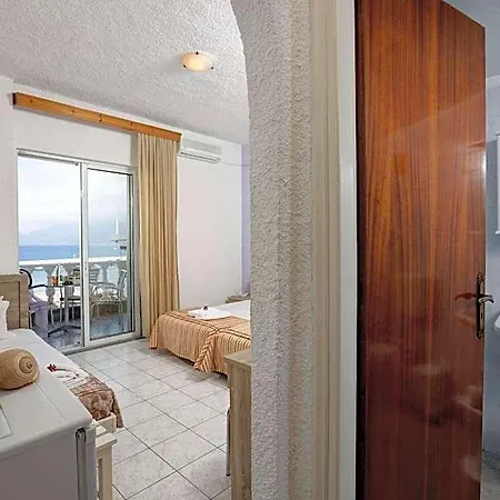 Zorbas Hotel 2*