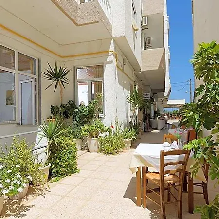 Hotel Zorbas Hersonissos (Crete)
