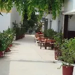 Zorbas Hotel 2*